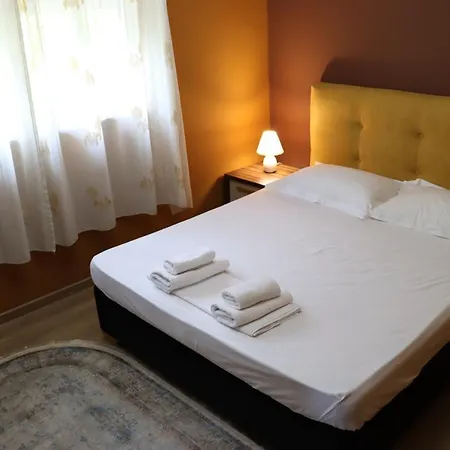 Hotel Ceka *